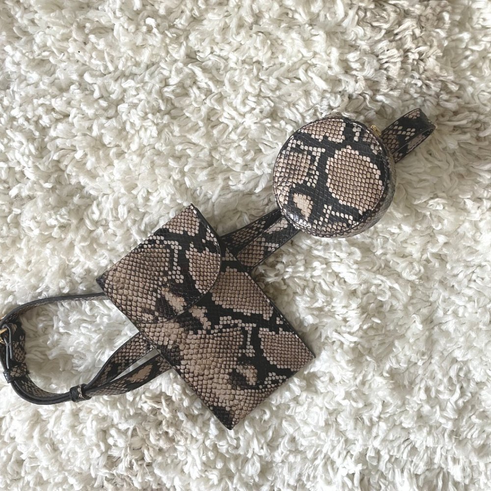 CUYANA CROSSBODY